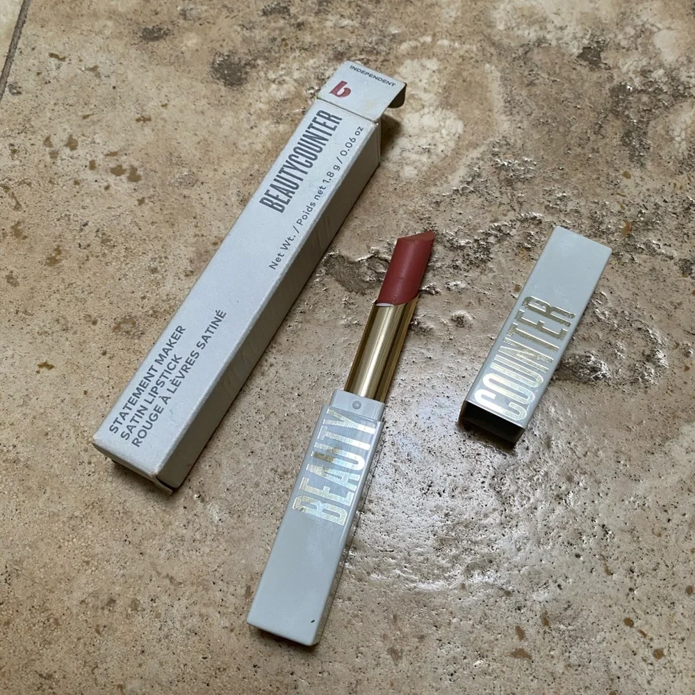 Beautycounter Statement Maker Satin Lipstick, Independent - Picture 2 of 4